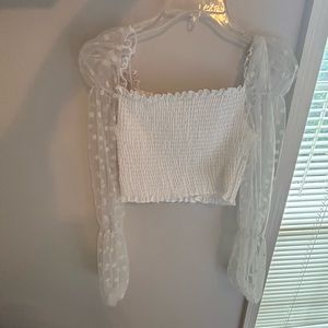 White cropped top long sleeve
